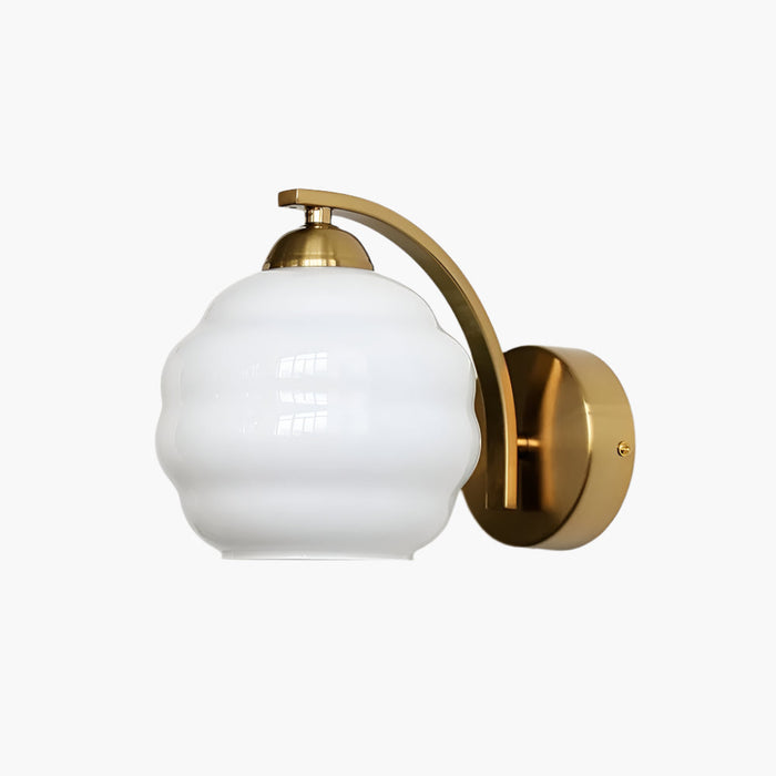 Lampa Ścienna Art Deco Kinkiet z Białym Szkłem i Złotym Wykończeniem – Stylowy Kinkiet na Ścianę do Wnętrz 0