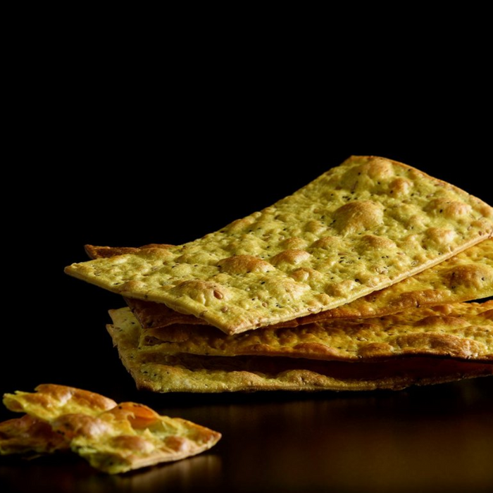 Fromagerie et Boulangerie Médard Turmeric and Chia Seed Crackers