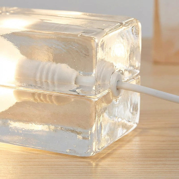 Lampa stołowa szklana z gniazdem E27 i włącznikiem na przewodzie w nowoczesnym minimalistycznym 2