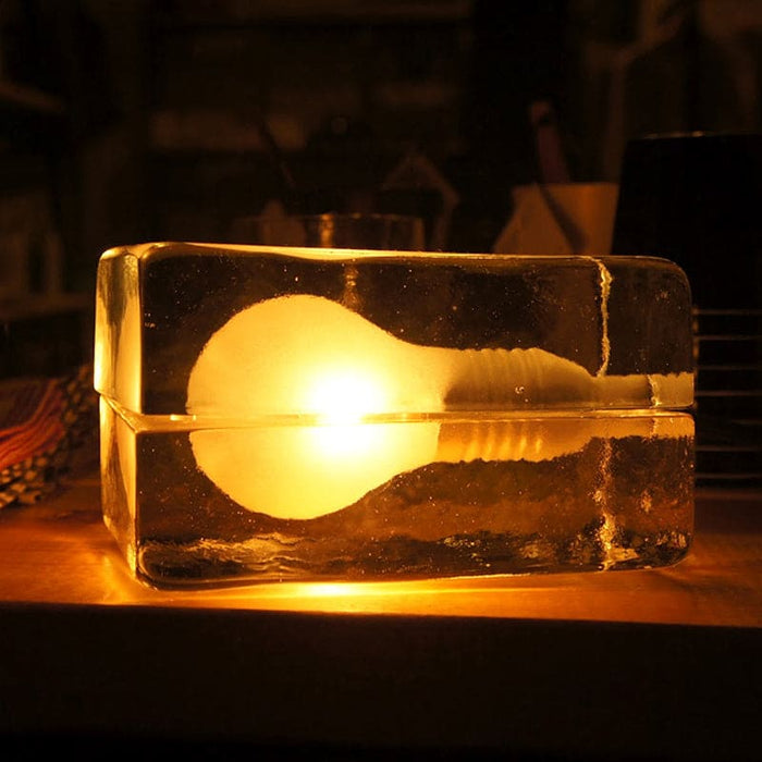 Lampa stołowa szklana z gniazdem E27 i włącznikiem na przewodzie w nowoczesnym minimalistycznym 3