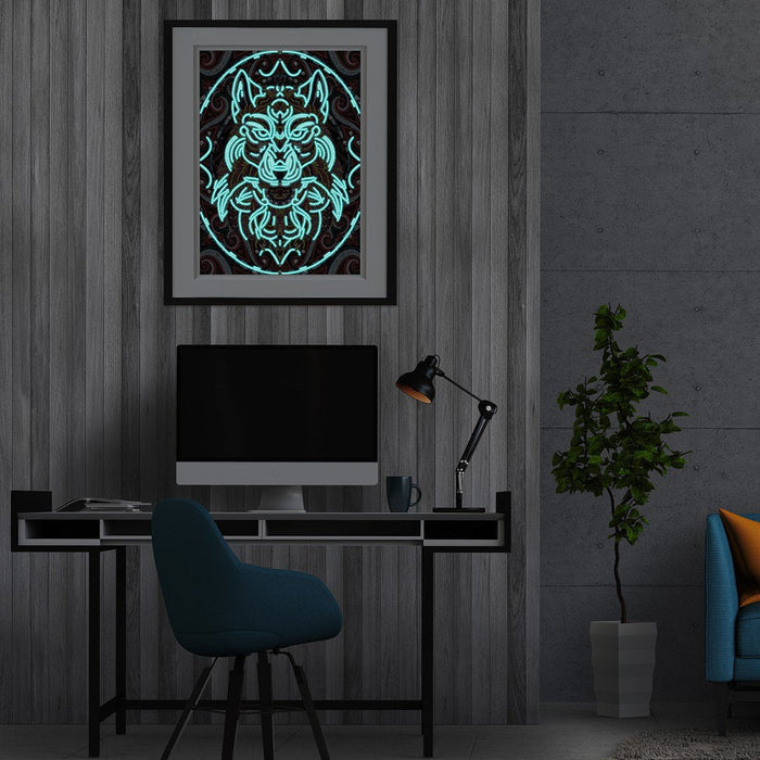 Luminous Alpha Wolf Special Diamond Painting