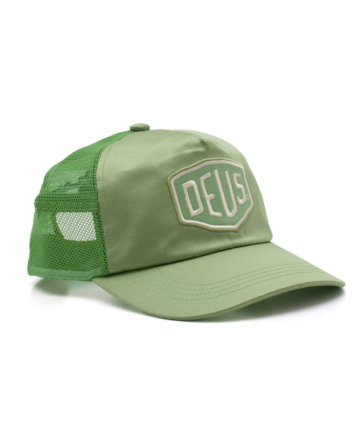Paris Shield Trucker Cap - Vinyard Green, view 1|Model