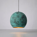 Lampa wisząca z oksydowaną patyną, ręcznie kuta w kolorze turkusowym, idealna do stylowego 0