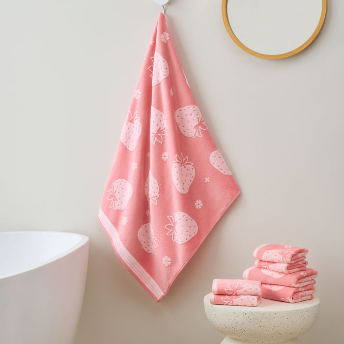 Strawberry Field - Kids Bath Towels