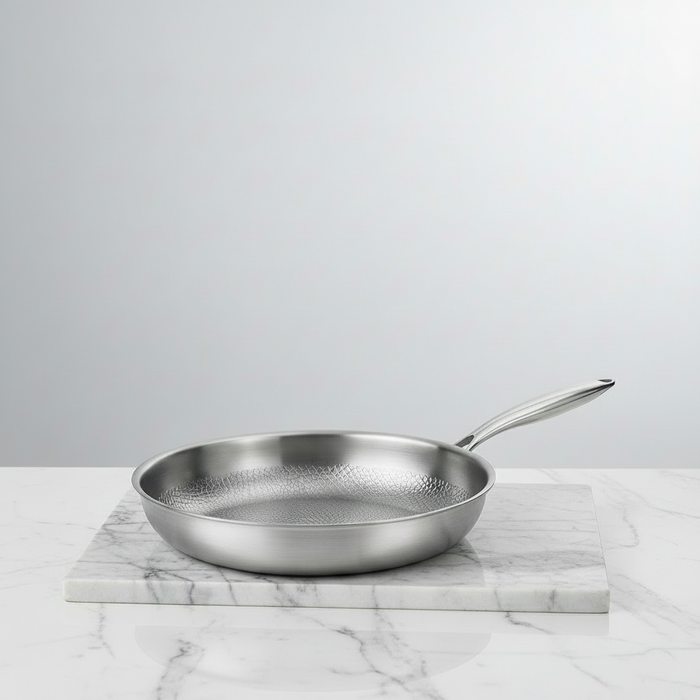 Patelnia tytanowa z naturalną powłoką nieprzywierającą – ultralekka, 28 cm, naczynia kuchenne bez PFAS 2